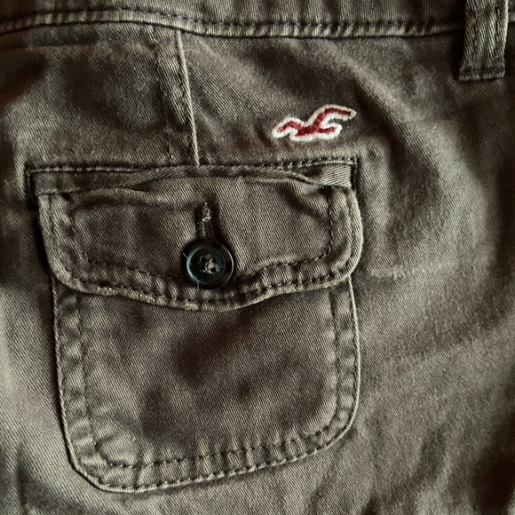 Hollister Shorts Bundle - Picture 8 of 9